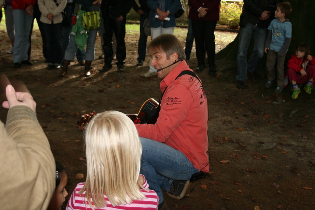 gal/2010/2010 Saitentwist Kita Dreistein Tag der offenen Tuer 26.09. Essen Haarzopf/2010 Saitentwist Dreistein Kita Tag der offenen Tuer 26.09. 077.jpg